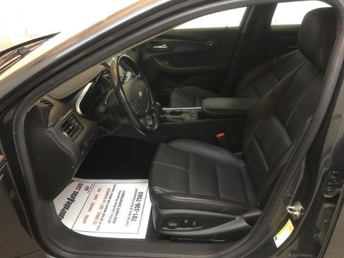 Used 2019 Chevrolet Impala LT w/ LT Leather Package FWD image 9