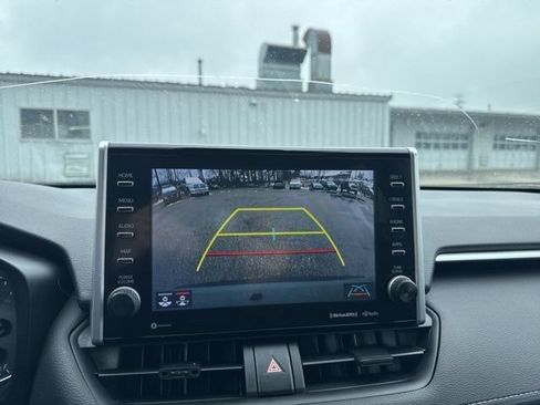Used 2022 Toyota RAV4 XLE w/ Convenience Package AWD/4WD image 26