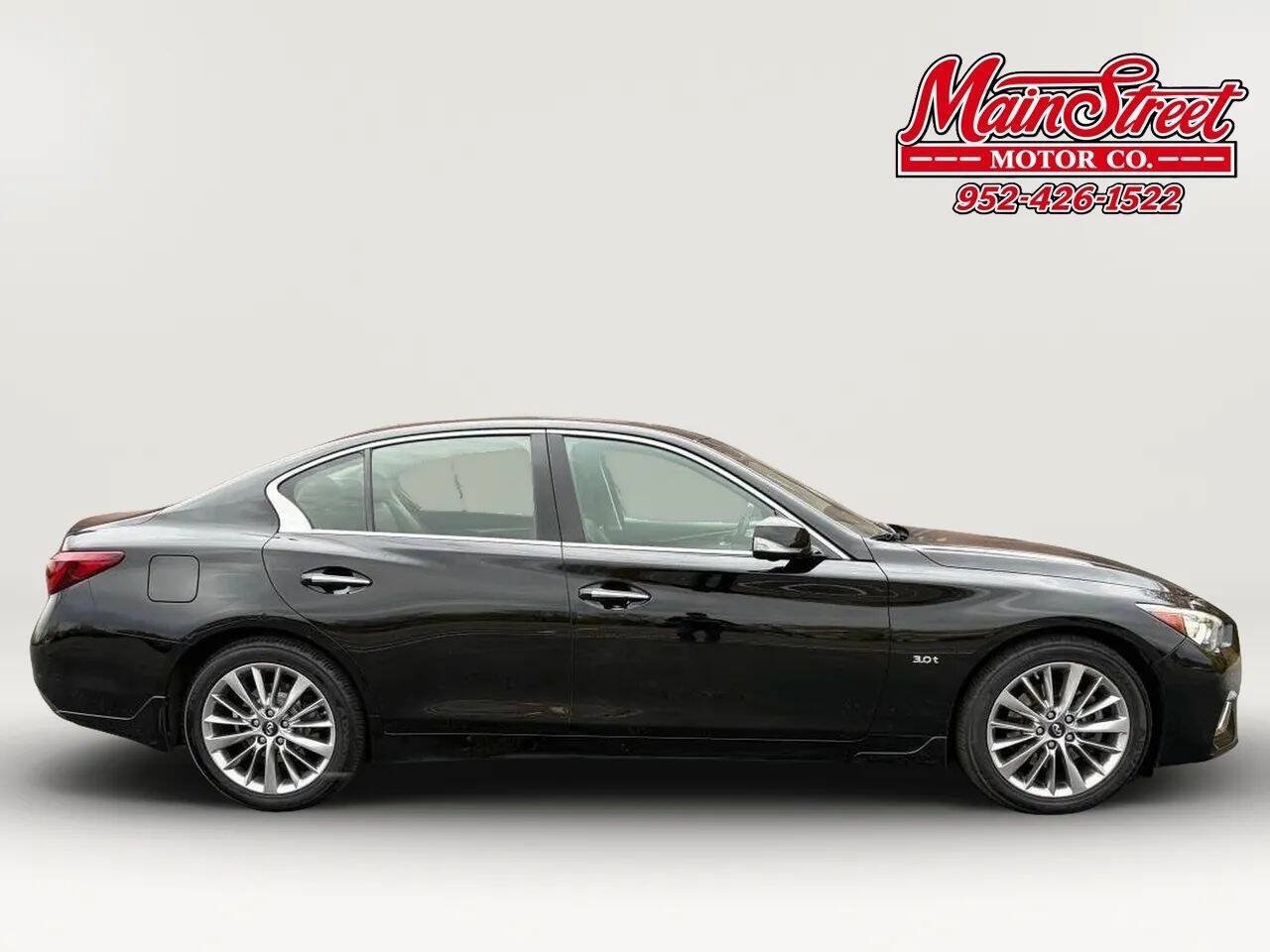 Used 2018 INFINITI Q50 Luxe w/ Essential Package (3.0T Luxe) AWD/4WD image 8