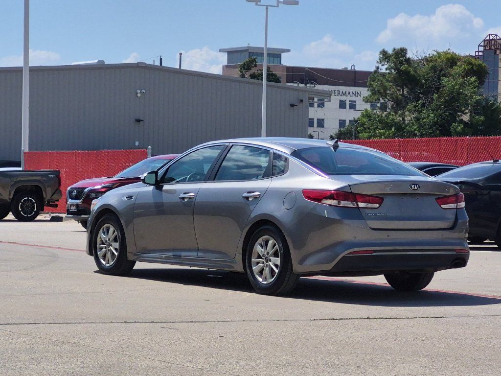 Used 2018 Kia Optima LX FWD image 4
