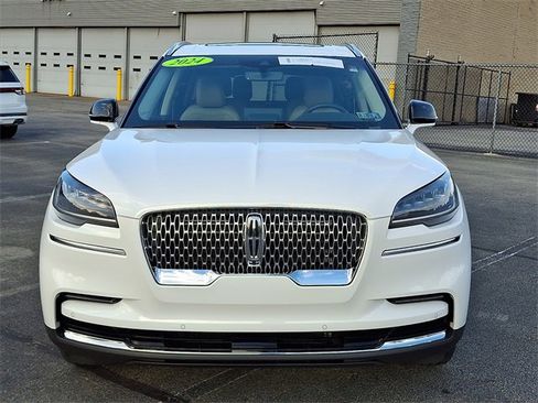Certified 2024 Lincoln Aviator Reserve w/ Elements Package Plus image 2