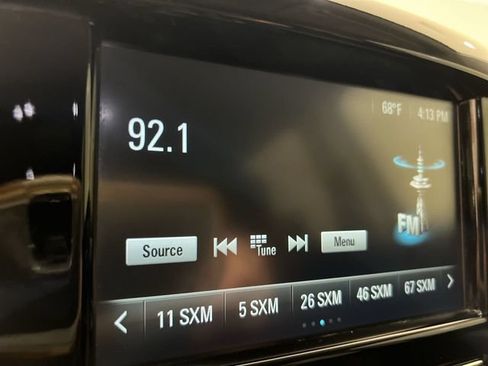 Used 2018 Chevrolet Traverse LT FWD image 12