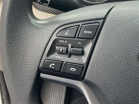 Certified 2021 Hyundai Tucson SE image 18