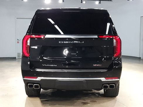 Used 2025 GMC Yukon Denali w/ Sun & Power Step Package image 6
