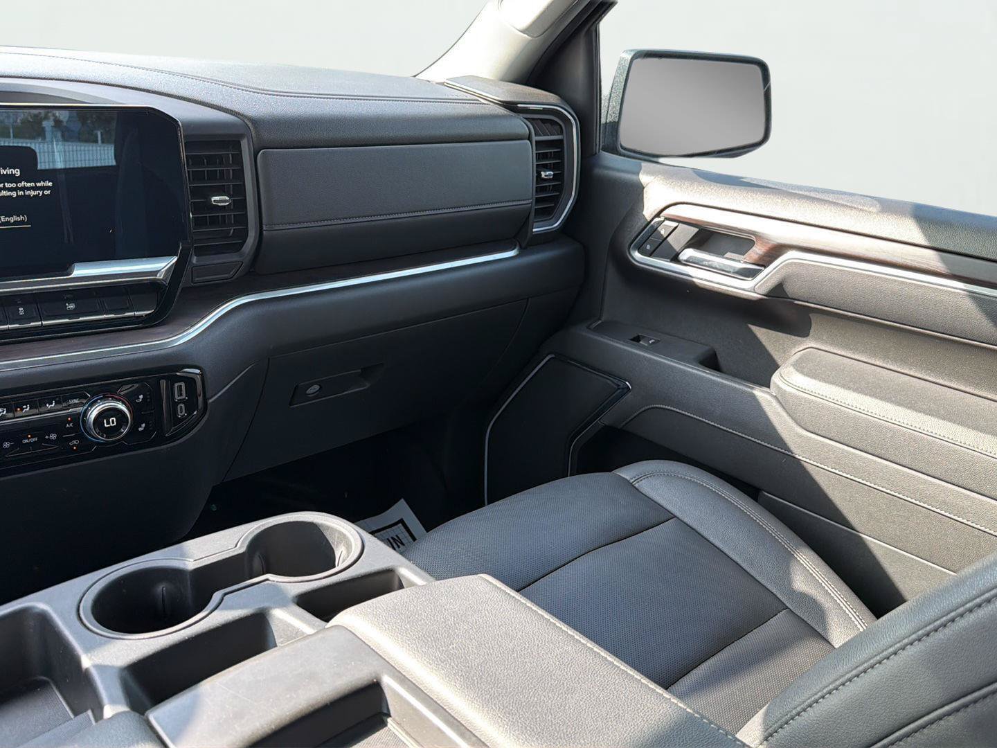 Certified 2025 GMC Sierra 1500 SLT AWD/4WD image 16