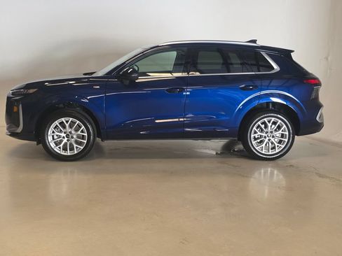 Used 2026 Audi Q3 quattro 2.0T AWD/4WD image 3
