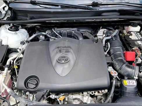 Used 2019 Toyota Camry XSE w/ Driver Assist Package image 10