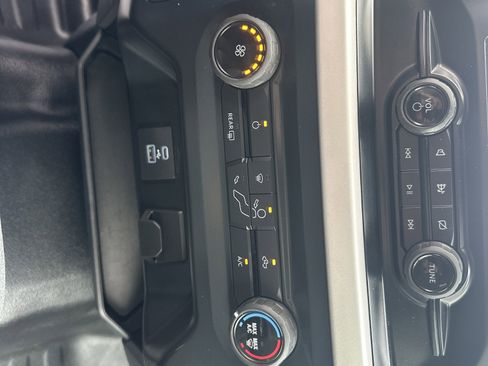Used 2022 Ford F150 XLT AWD/4WD image 23