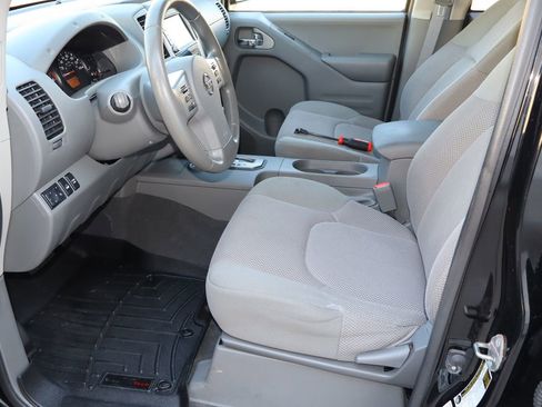 Used 2020 Nissan Frontier SV AWD/4WD image 14