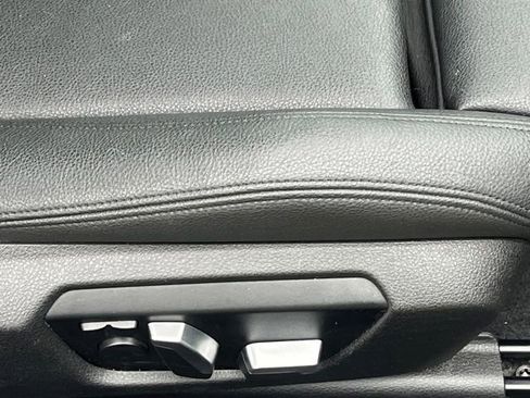 Used 2020 BMW 230i xDrive Coupe w/ Premium Package image 21