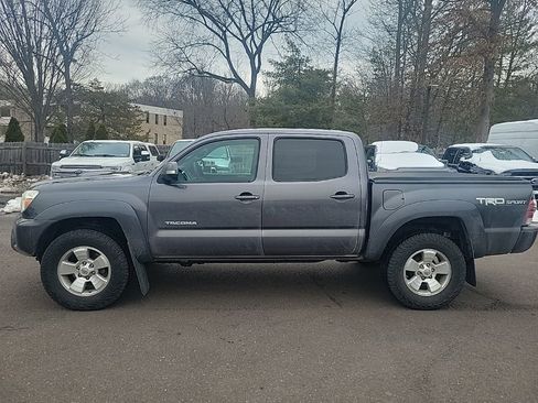 Used 2014 Toyota Tacoma TRD Sport w/ TRD Sport Package image 8