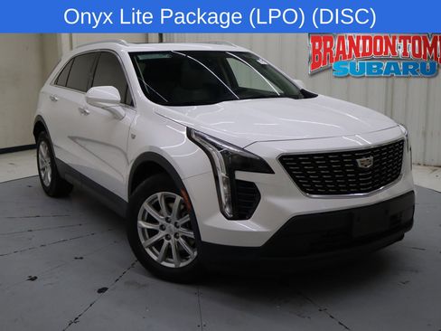 Used 2023 Cadillac XT4 Luxury w/ Cold Weather Package image 1