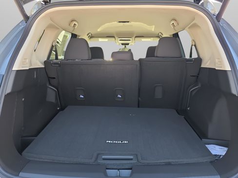 New 2026 Nissan Rogue SV image 9