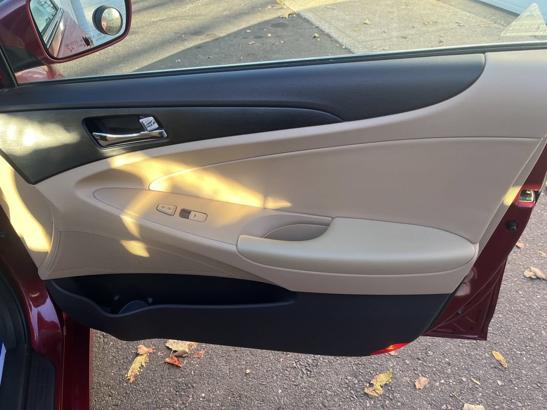 Used 2012 Hyundai Sonata GLS w/ Popular Equipment Pkg FWD image 13
