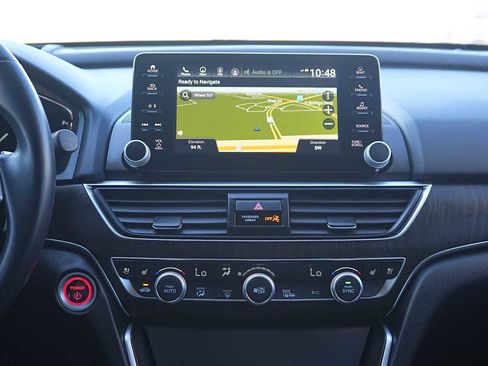 Used 2022 Honda Accord Touring image 19