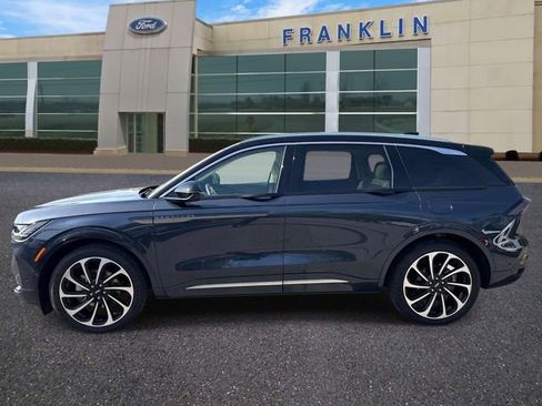 Certified 2024 Lincoln Nautilus Black Label AWD/4WD image 4