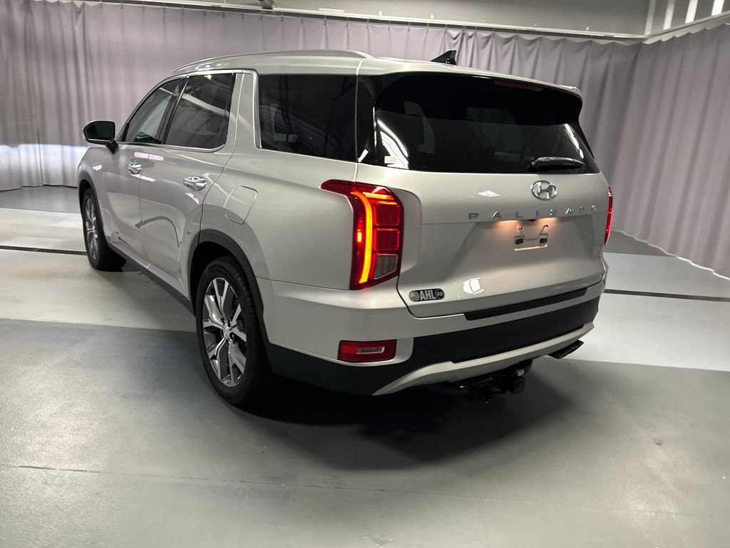 Used 2022 Hyundai Palisade SEL w/ Premium Package FWD image 5