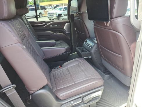 Used 2024 Cadillac Escalade Sport Platinum AWD/4WD image 14