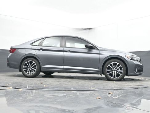 Used 2024 Volkswagen Jetta Sport image 51