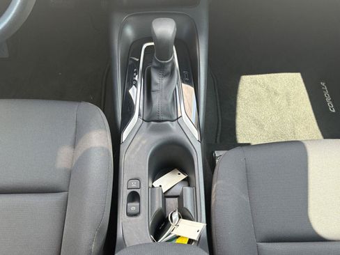 Used 2023 Toyota Corolla LE w/ LE Convenience Package FWD image 24