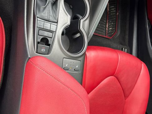 Used 2021 Toyota Camry XSE image 15