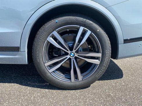 New 2027 BMW X7 xDrive40i w/ M Sport Package AWD/4WD image 5