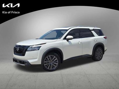 Used 2023 Nissan Pathfinder SL w/ SL Premium Package
