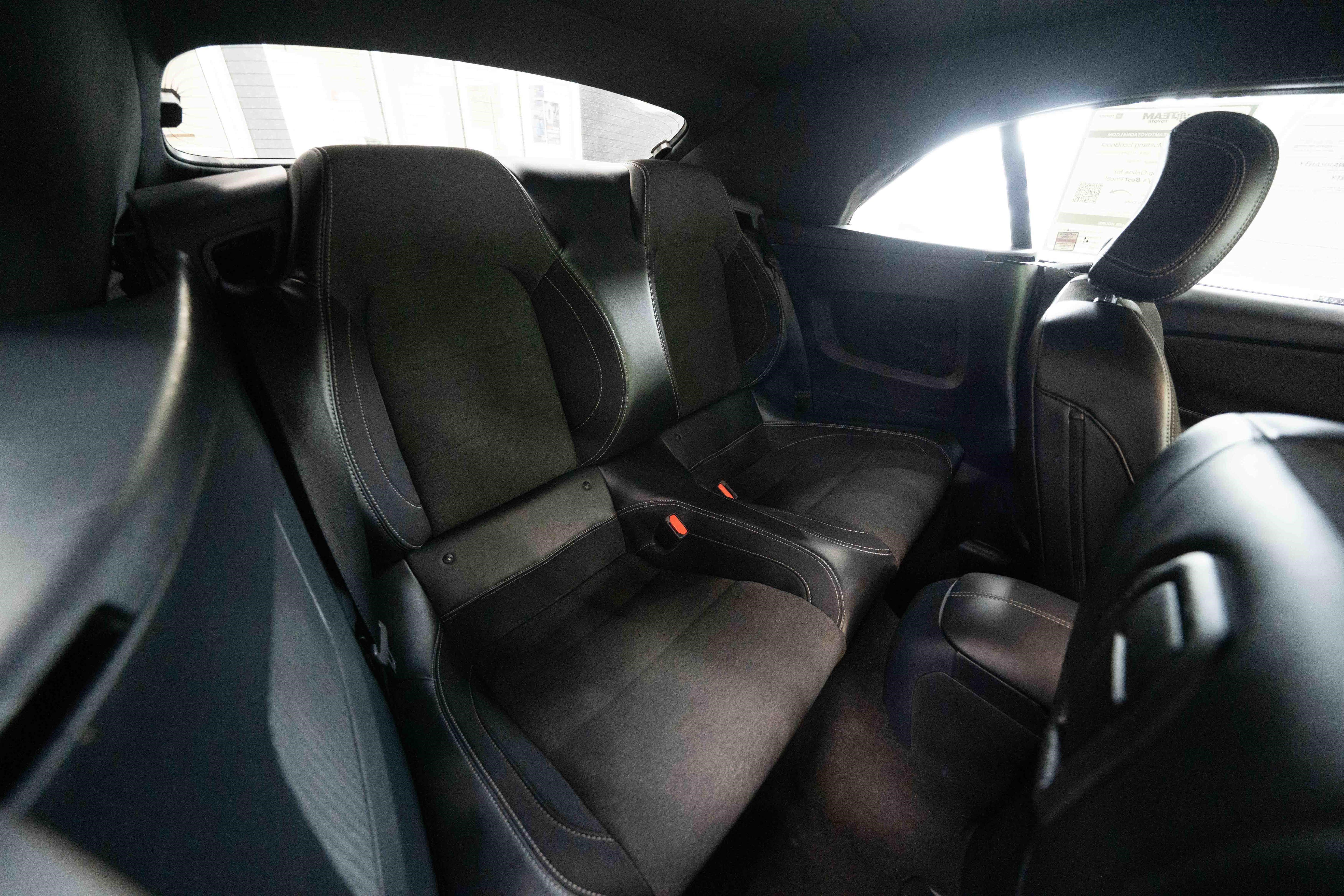Used 2024 Ford Mustang Convertible RWD image 24