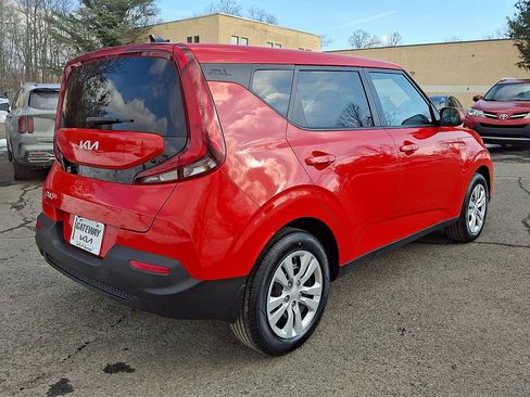 Certified 2022 Kia Soul LX image 7