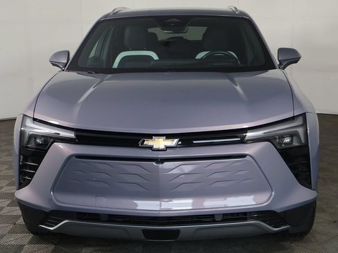 Used 2024 Chevrolet Blazer EV LT AWD/4WD image 11