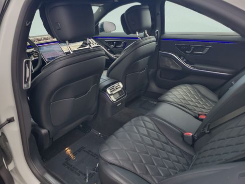 Used 2024 Mercedes-Benz S 580 4MATIC Sedan image 10