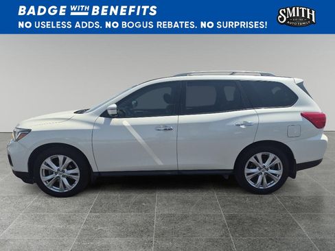 Used 2018 Nissan Pathfinder SL w/ SL Premium Package FWD image 7