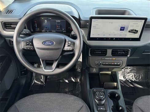 Certified 2025 Ford Maverick XL image 11