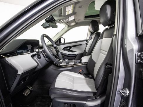 Used 2024 Land Rover Range Rover Evoque Dynamic SE AWD/4WD image 9