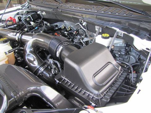 Used 2022 Ford Expedition XLT RWD image 38