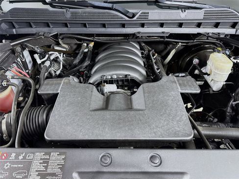 Used 2019 Chevrolet Silverado 1500 LT w/ All Star Edition image 29