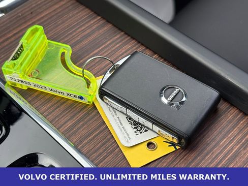 Certified 2023 Volvo XC60 B5 Plus w/ Protection Package Premier image 38