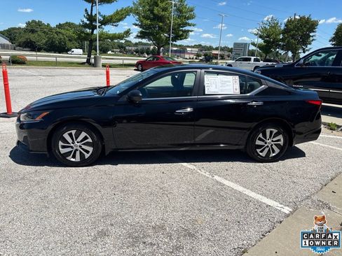 Used 2024 Nissan Altima 2.5 S FWD image 17