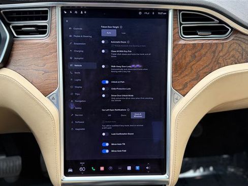 Used 2017 Tesla Model X 100D image 29