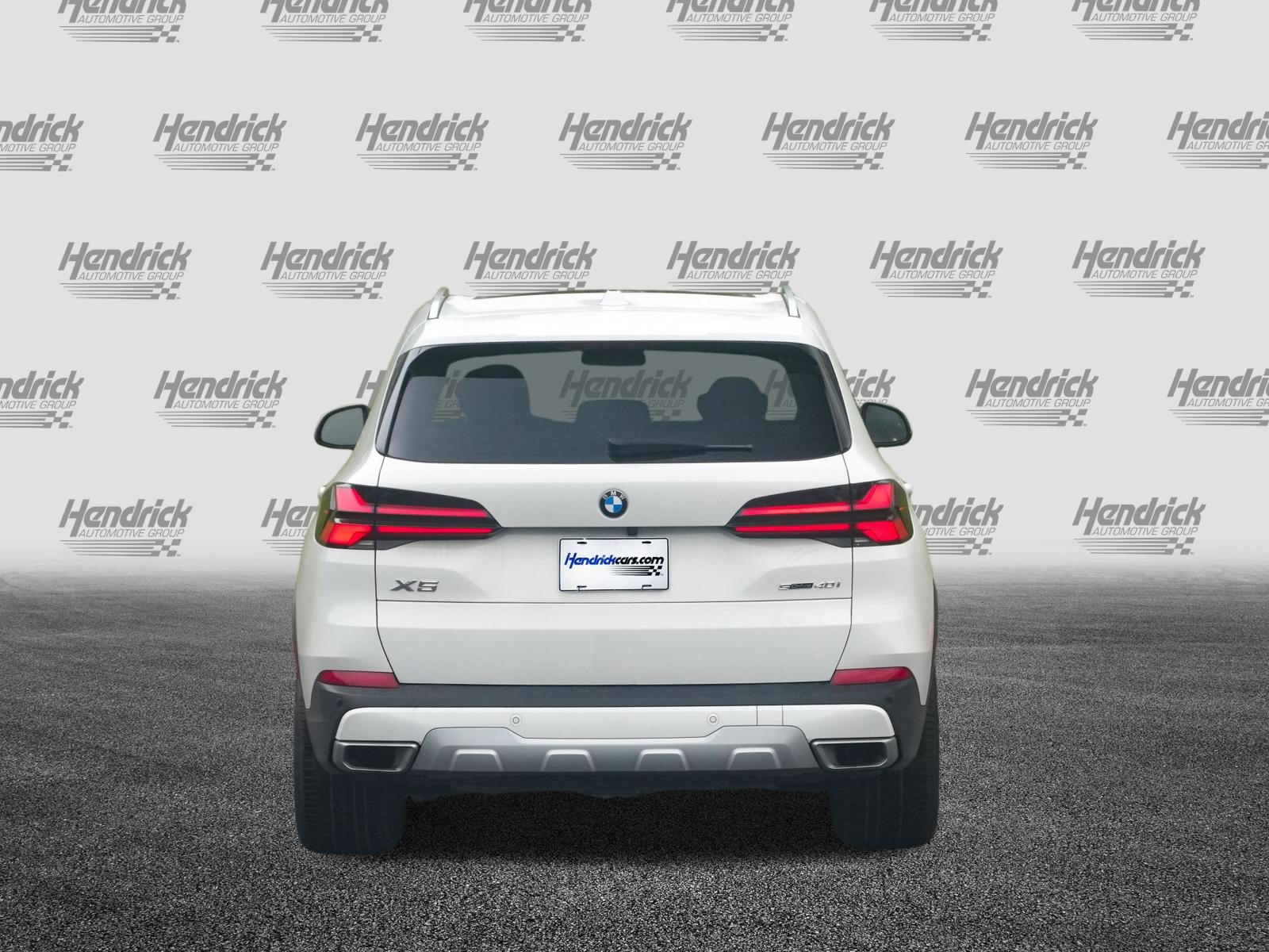 Certified 2025 BMW X5 sDrive40i w/ Parking Assistance Package RWD image 6