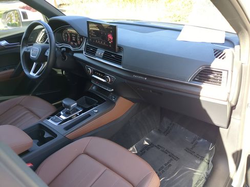 Used 2023 Audi Q5 2.0T Premium Plus w/ Premium Plus Package image 11