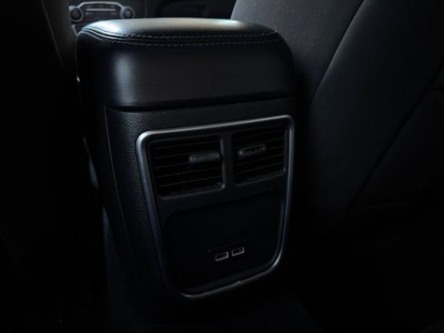 Used 2022 Dodge Charger SXT RWD image 21