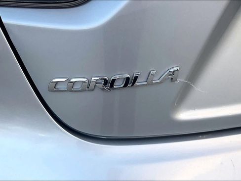 Used 2024 Toyota Corolla LE FWD image 30