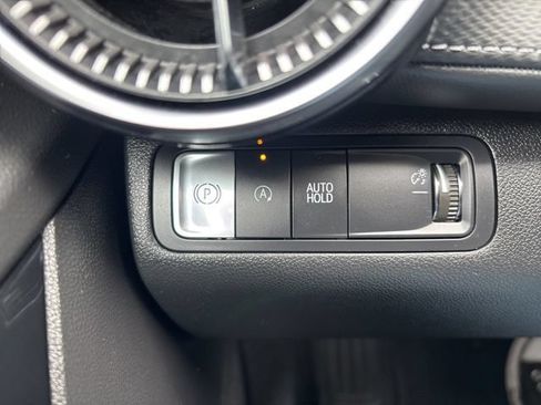 Used 2025 Chevrolet Equinox LT FWD image 17