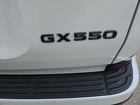 Certified 2025 Lexus GX 550 w/ Cold Area Package image 10