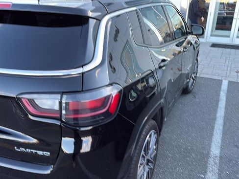 Used 2022 Jeep Compass Limited w/ Elite Group image 8