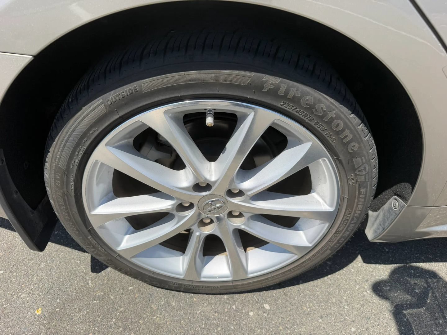 Used 2013 Toyota Avalon Limited w/ Technology Pkg FWD image 33