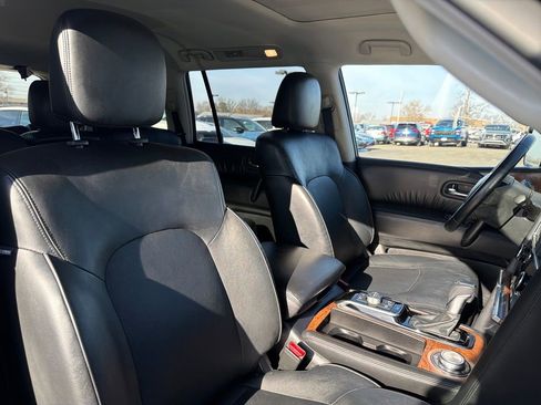 Used 2024 Nissan Armada SL image 37