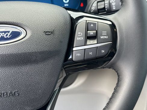 Used 2023 Ford Escape Platinum AWD/4WD image 16