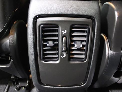 Used 2024 Dodge Durango SXT image 27